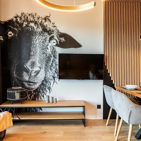 Aparthotel Oberconiowka - Mountain Base - Jaccuzi&sauna